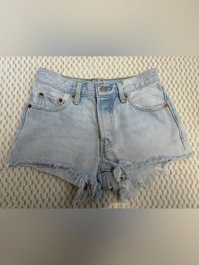 Levi’s 501 Original Light Wash Distressed Denim Cutoff Shorts Button Fly Iconic